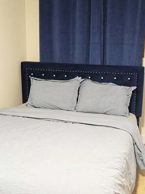 7 bedrooms, free WiFi, bed sheets, wheelchair access