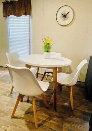 Dining - 2 bedroom cabin near the Lake with private hottub. (Lakeway)