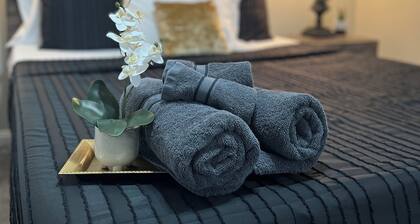 Superb 4BR-Suite NKC Near KC Chiefs, World Cup, Airport & Entertainment