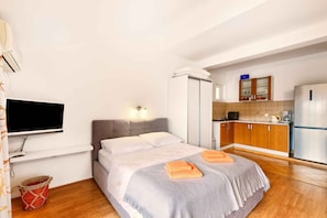 1 bedroom, WiFi