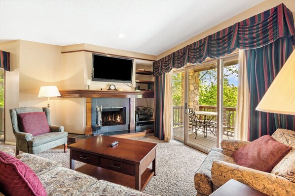 Smart TV, fireplace, DVD player