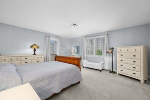 3 bedrooms, WiFi - Dog-Friendly Cape Home with Fire Pit (Mashpee)