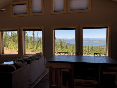 Cozy new mountain guesthouse with epic view of Georgetown Lake and Pintler Range
