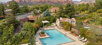 Relax in luxury at Sedona Desert Poppy, a 3-bed oasis in beautiful West Sedona.