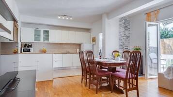 Apartment, Smoking | 2 bedrooms