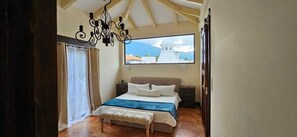 4 bedrooms, iron/ironing board, travel crib, free WiFi