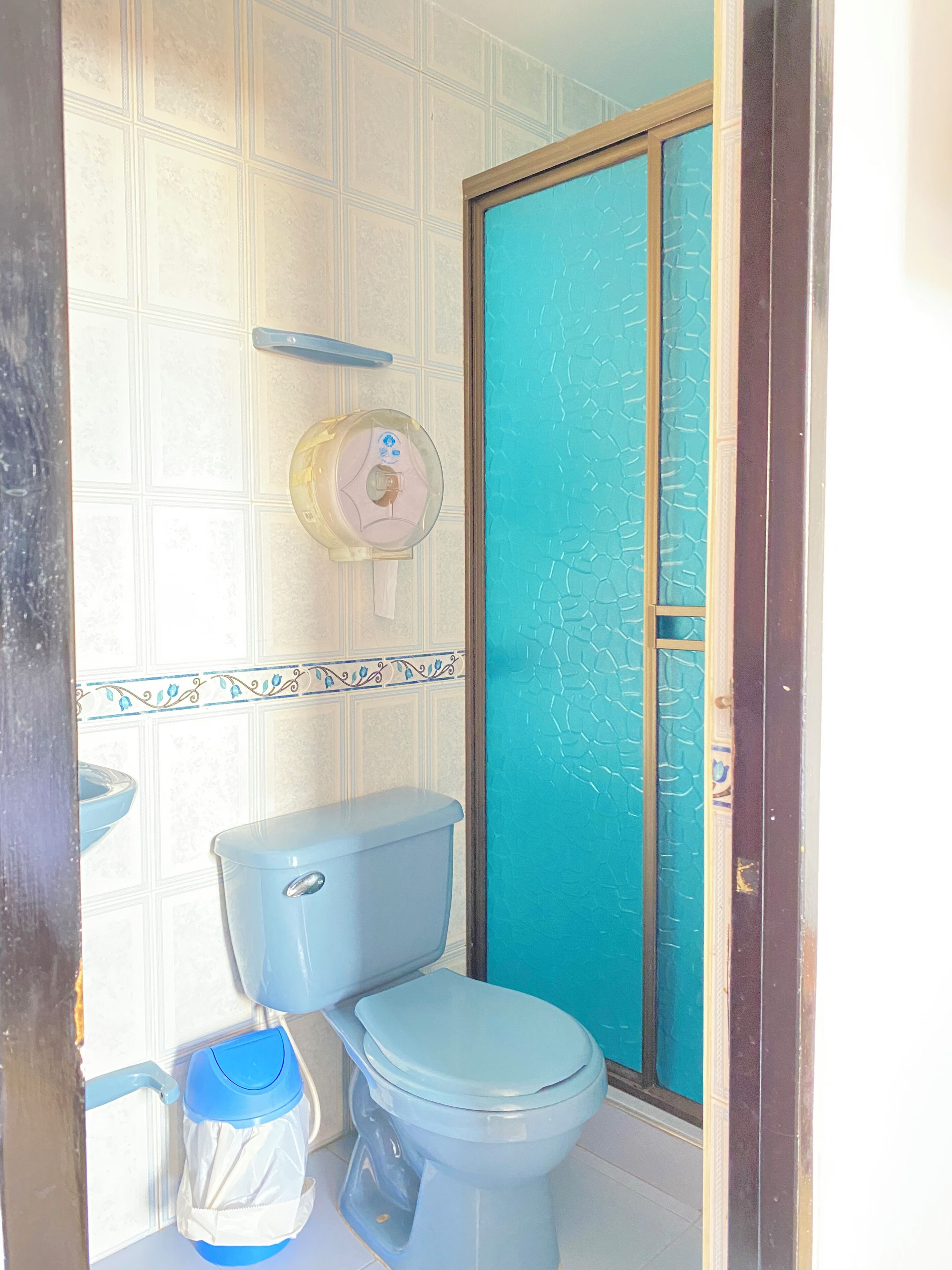 economy double room | bathroom