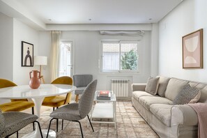 Fernseher, Stereoanlage