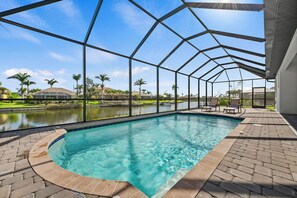 Outdoor pool, a heated pool - Villa Papaya
— Dream Vacay-Gulf-access Waterfront home -Heated saltwater pool (Cape Coral)