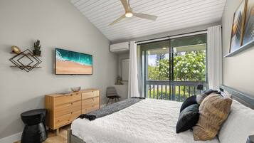 4 bedrooms, desk, iron/ironing board, WiFi (free)