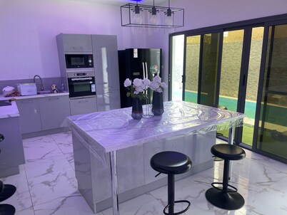 Tino Luxury House & Residence