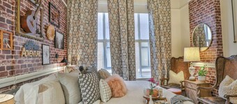 2 Bdrm Sits on Riverwalk