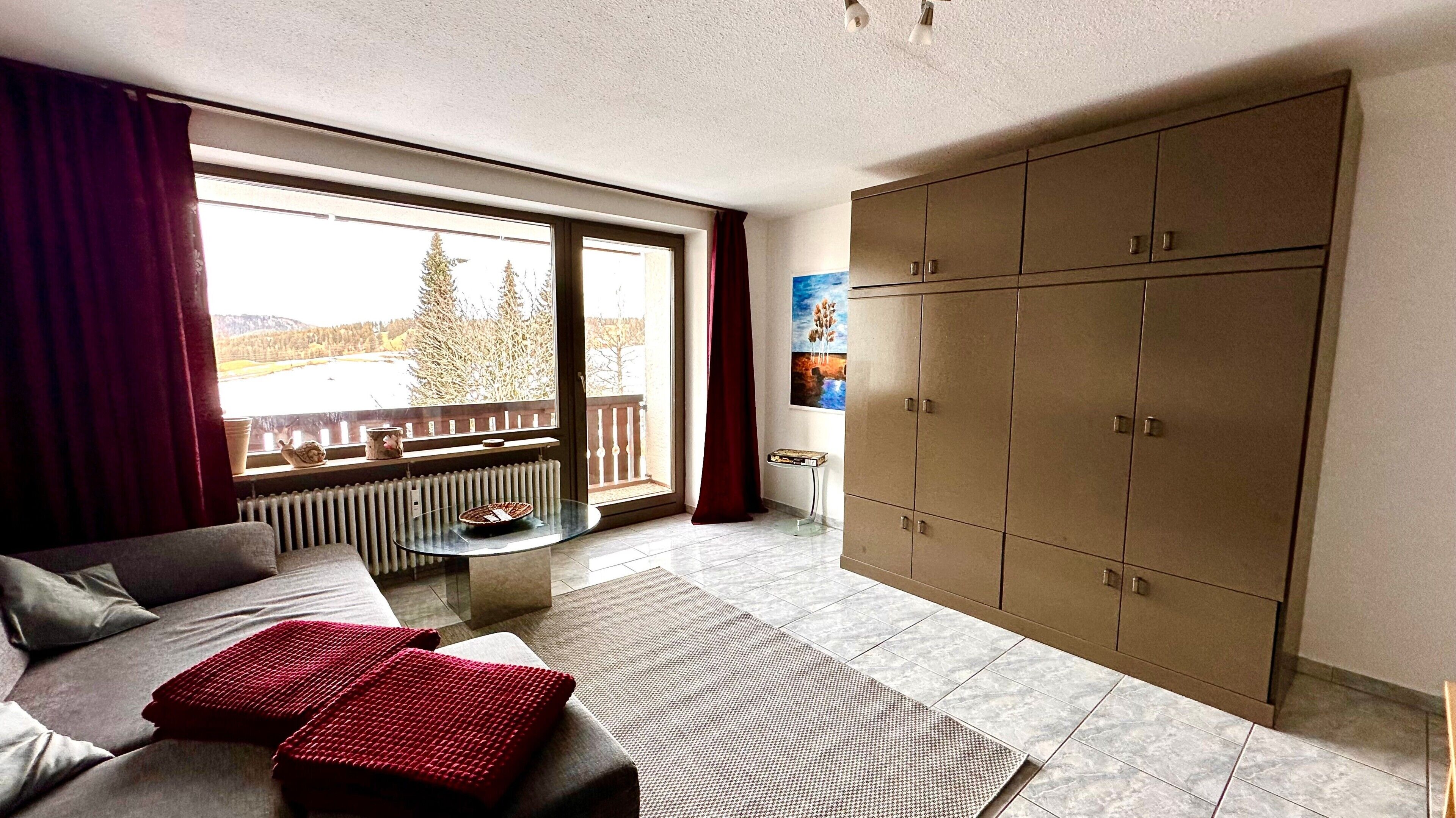 TV, tavolo da ping pong