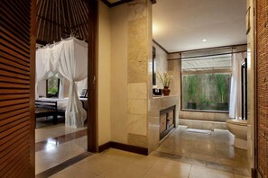 1 bedroom, WiFi, bed sheets - The selling in Ubud, Barong Resort and Spa, with traditional Balinese decoration (Ubud)