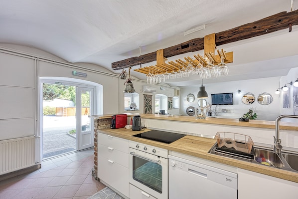 Fridge, oven, stovetop, dishwasher - Wellness Estate Hedonia Near Varaždin, Majerje, Croatia (Majerje)