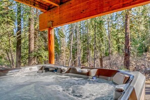 Bain à remous extérieur