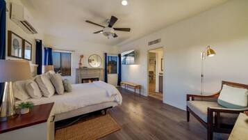 3 Schlafzimmer, Schreibtisch, Bügeleisen/Bügelbrett, Reisekinderbett