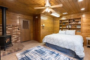 6 bedrooms, desk, iron/ironing board, travel crib - *Large Groups*Sleeps 20*Must See (Flagstaff)