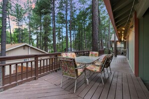 Outdoor dining - *Large Groups*Sleeps 20*Must See (Flagstaff)