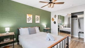 Unclassified image, 3 of 23, button - Chic Scottsdale Apt 3 |FashionSquare|OldTown|4Plex (Scottsdale)