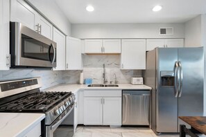 Stovetop, dishwasher, coffee/tea maker