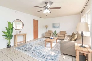 Unclassified image, 4 of 66, button