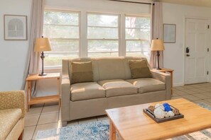 Unclassified image, 5 of 66, button