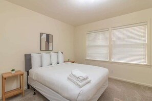 4 bedrooms, desk, iron/ironing board, WiFi