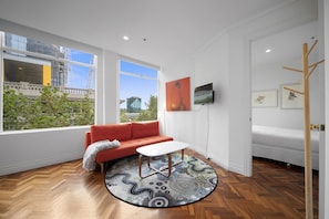 1 habitación, tabla de planchar con plancha, wifi y ropa de cama