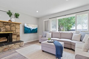 TV connectée, cheminée