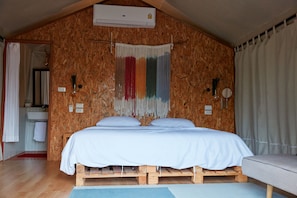 Wi-Fi gratuit, draps fournis