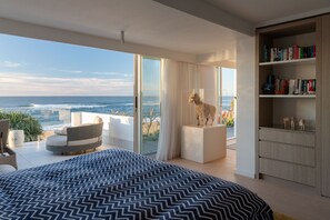 4 habitaciones, tabla de planchar con plancha, wifi y ropa de cama