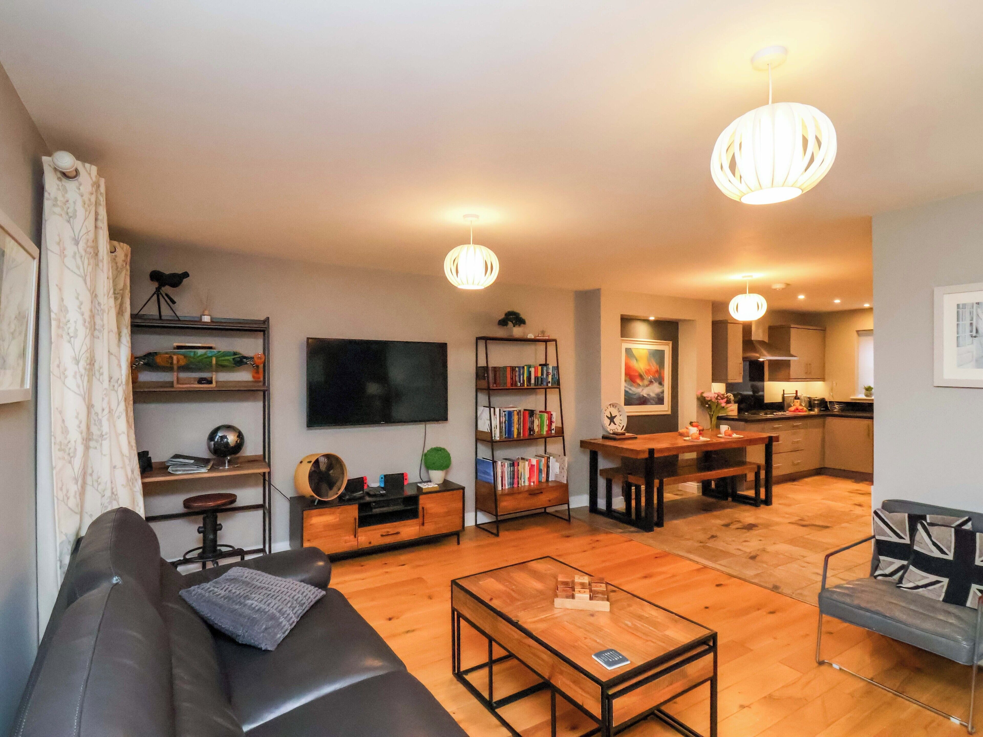 Cottage | Living area | Video game console