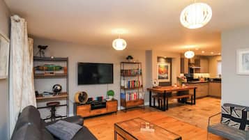 Cottage | Living area | Video game console