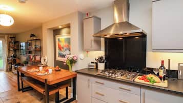 Cottage | Interior