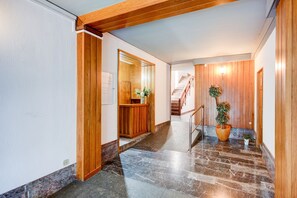 Interior - AVDA DE RHODE 229 5 1 Roses (Rosas / Roses)