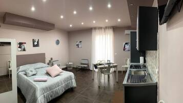 1 camera, Wi-Fi, lenzuola