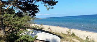 Lugnt Boende Nära Naturen och Stranden
