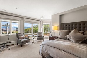 3 bedrooms, iron/ironing board, WiFi, bed sheets - Chamonix 34 | Snowmass Ski-In/Ski-Out Condo w/Shared Pool/Hot Tub/WiFi (Snowmass Village)