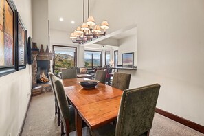 Dining - Chamonix 46 | Snowmass Ski-In/Ski-Out Condo w/ Shared Hot Tub/Pool (Snowmass Village)