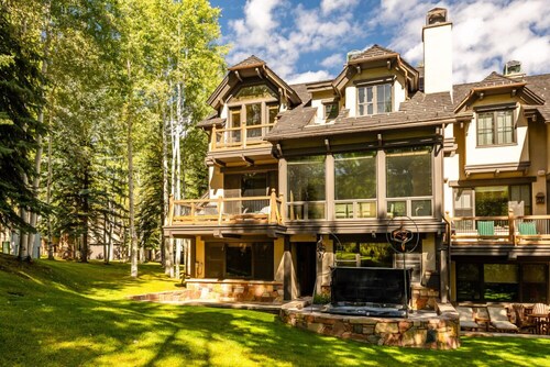Owl Creek 20 | Luxury family home with private balcony, deck, hot tub, and patio - near lifts!