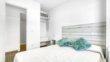 1 bedroom, iron/ironing board, bed sheets
