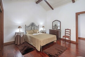 2 quartos, Wi-Fi de cortesia, roupa de cama