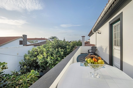 Outdoor dining. Apartment 'Bettencourt 2 Rooms' with Mountain View, Private Terrace and Wi-Fi