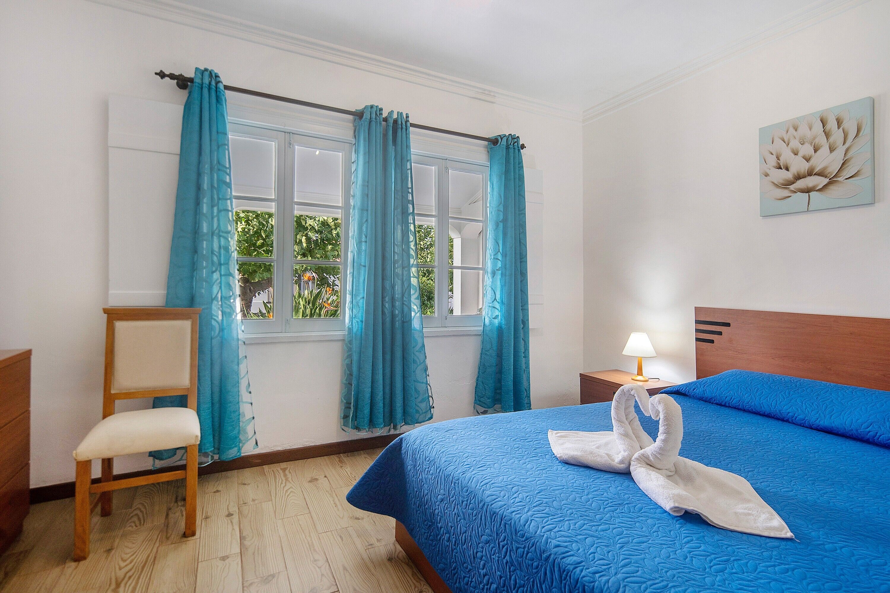 3 habitaciones, tabla de planchar con plancha y wifi gratis 