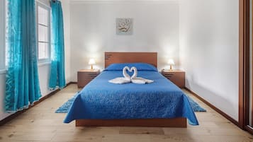 3 bedrooms, iron/ironing board, free WiFi, bed sheets