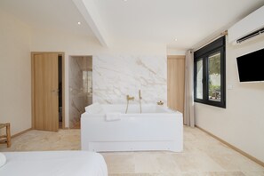 6 chambres, Wi-Fi gratuit, draps fournis