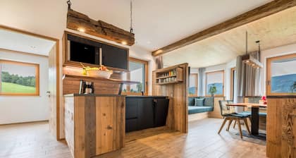 Holiday Apartment 'Forchnerhof Apt 2' with Mountain View, Shared Garden & Wi-Fi