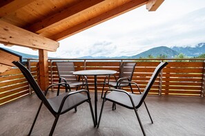 Outdoor dining - Holiday Apartment "Forchnerhof Apt 3" with Mountain View, 2 Private Terraces & Wi-Fi (Terenten)