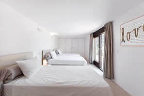 4 camere, Wi-Fi gratuito, lenzuola